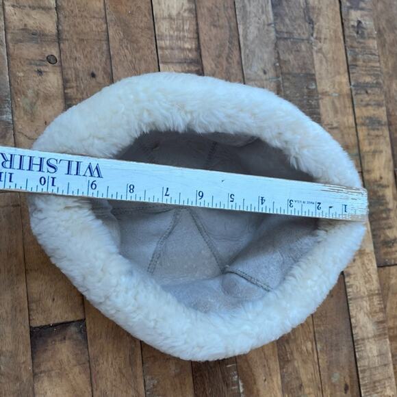 100% Sheepskin Ivory Shearling Fur Beanie Unisex Large Round Bucket Hat Winter main image 6